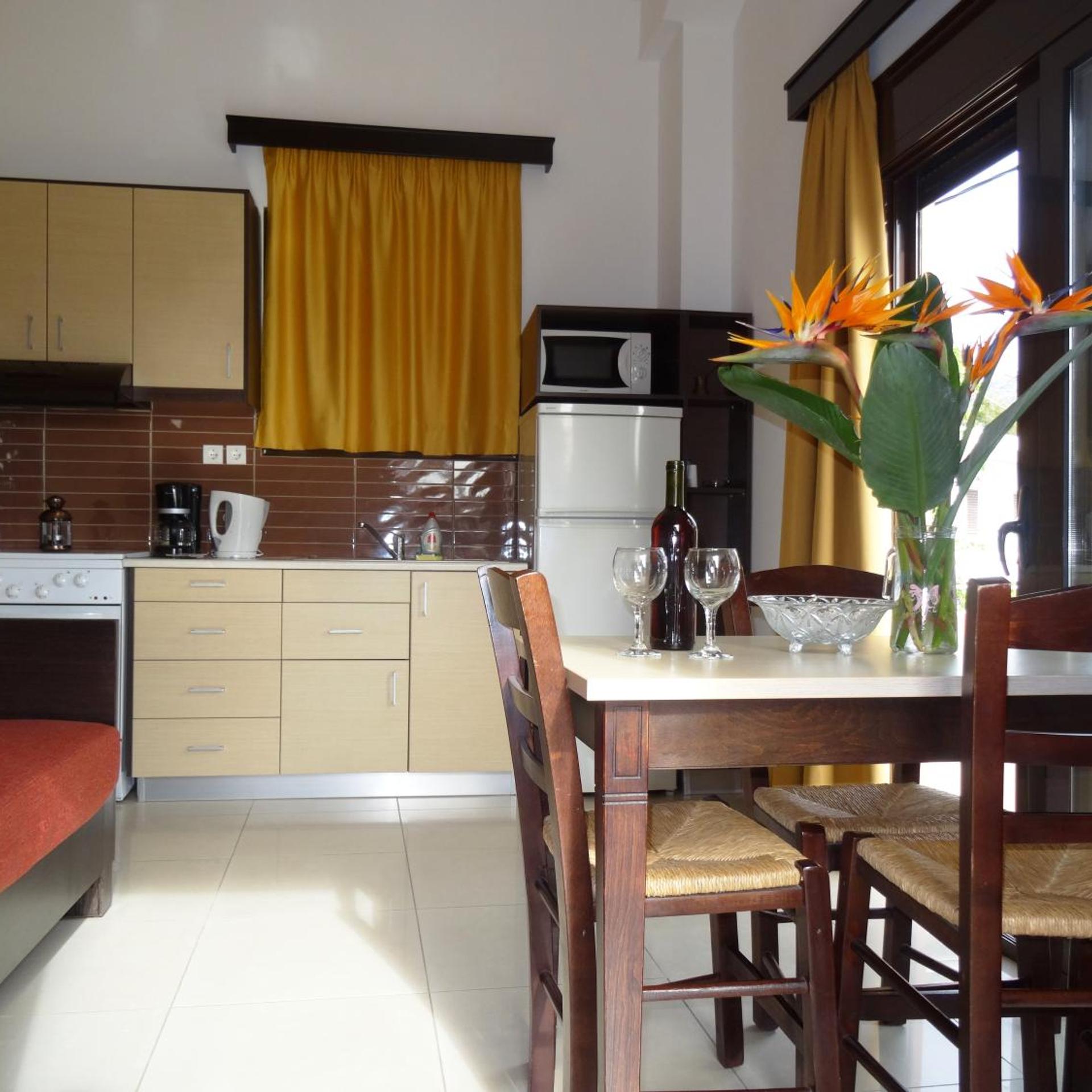 Lito Apartments 13/58