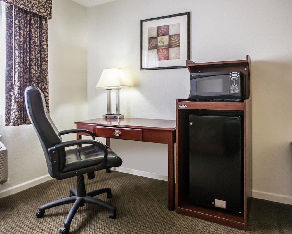Quality Inn Peru near Starved Rock State Park 38/38