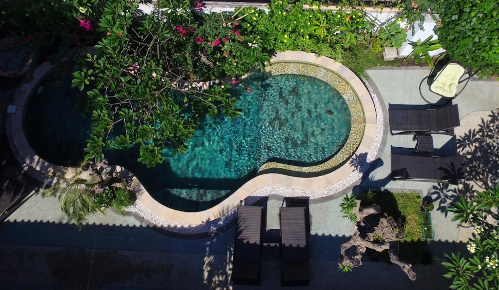 Kalua Boutique Bungalows 42/50