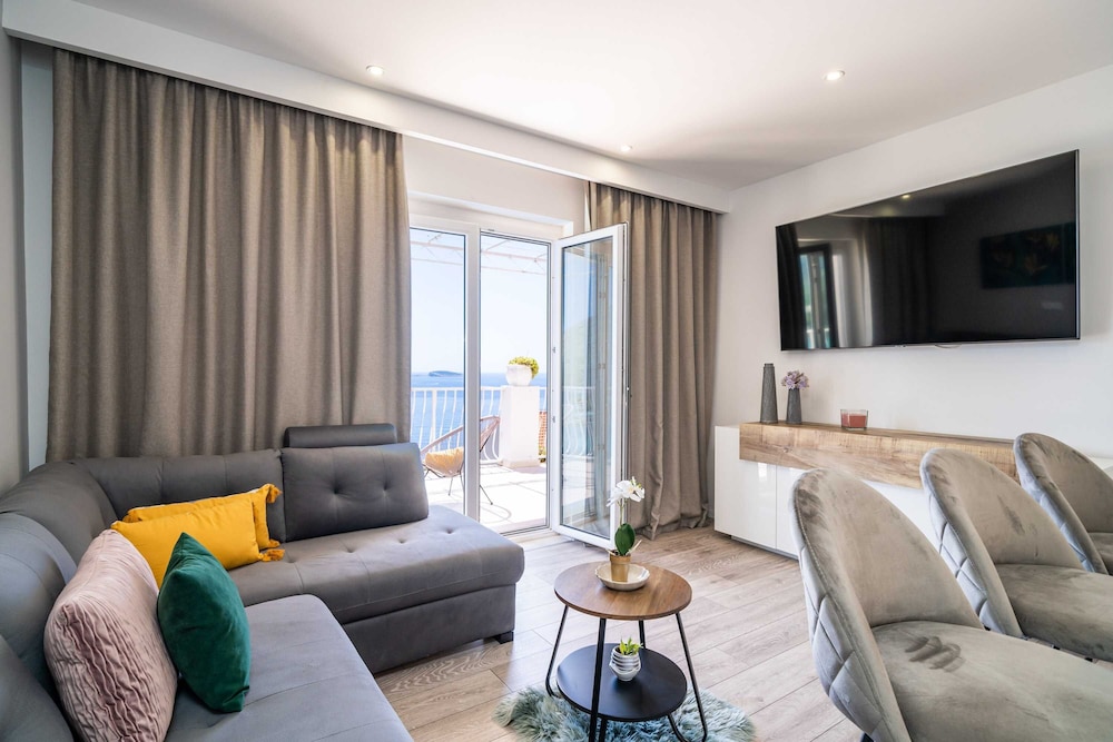 APARTMENTS SANDITO 26/50