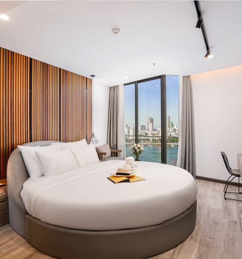 Deluxe, Double Bed, River Front, Balcony