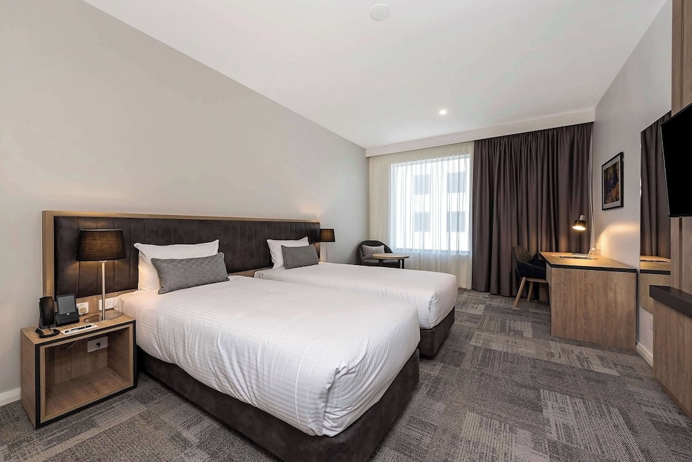 SUPERIOR, TWIN BEDS