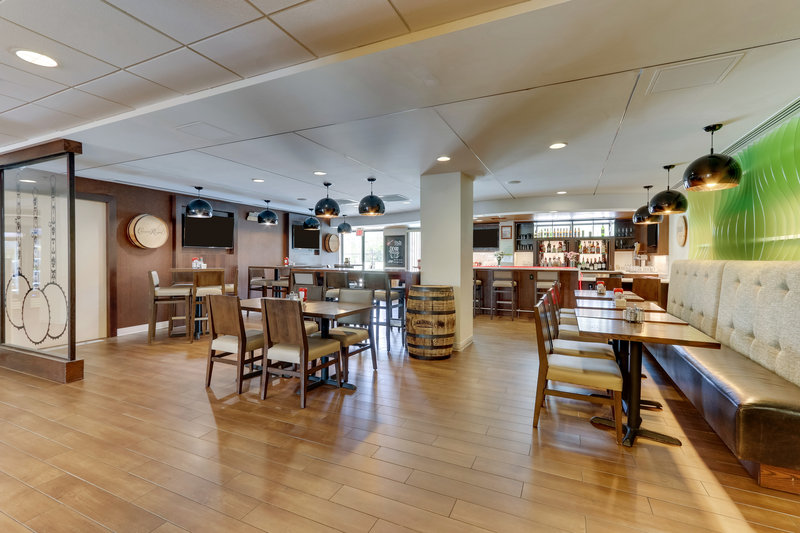 HOLIDAY INN FRANKLIN - COOL SPRINGS 41/64