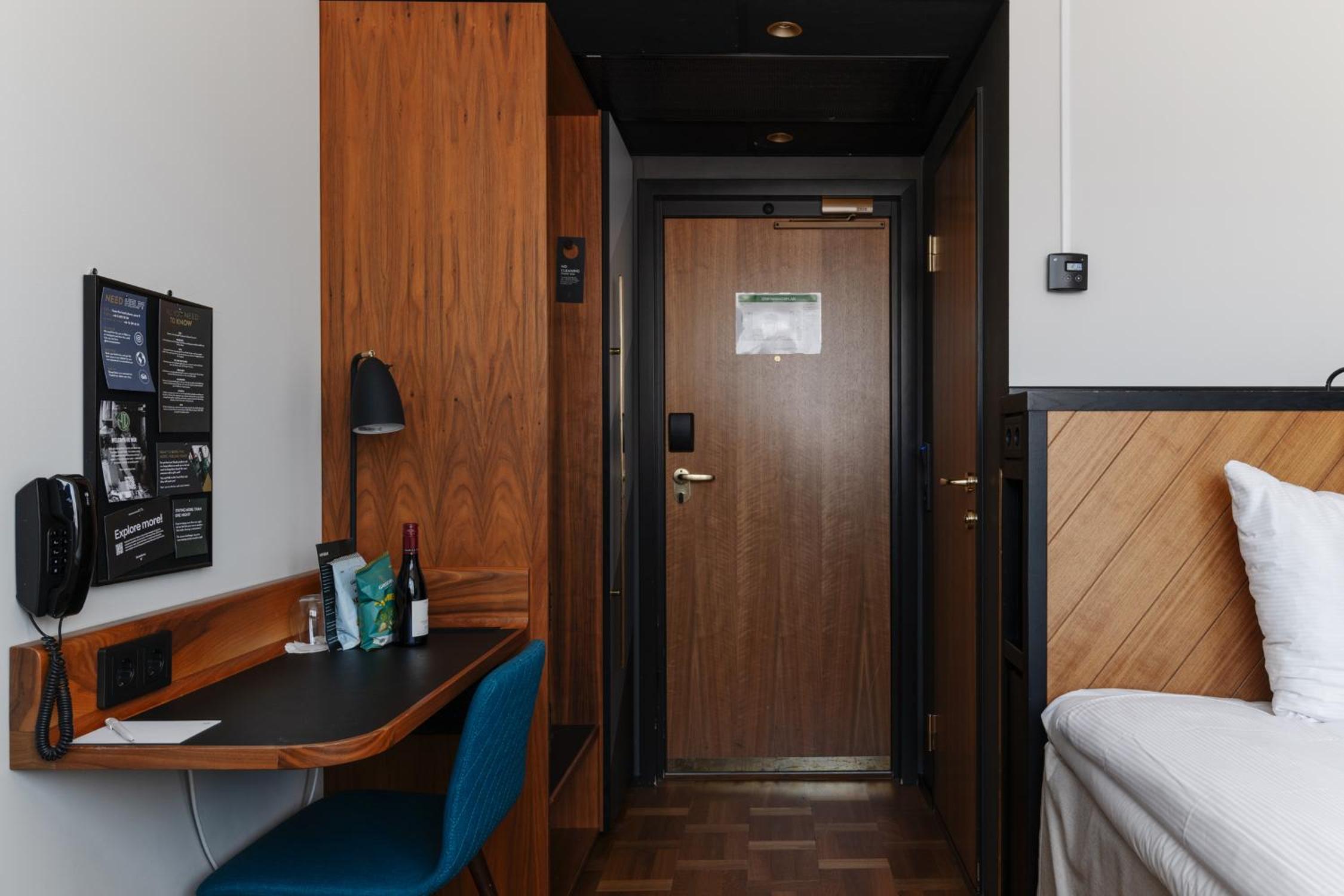 Compact, 2 Double Beds