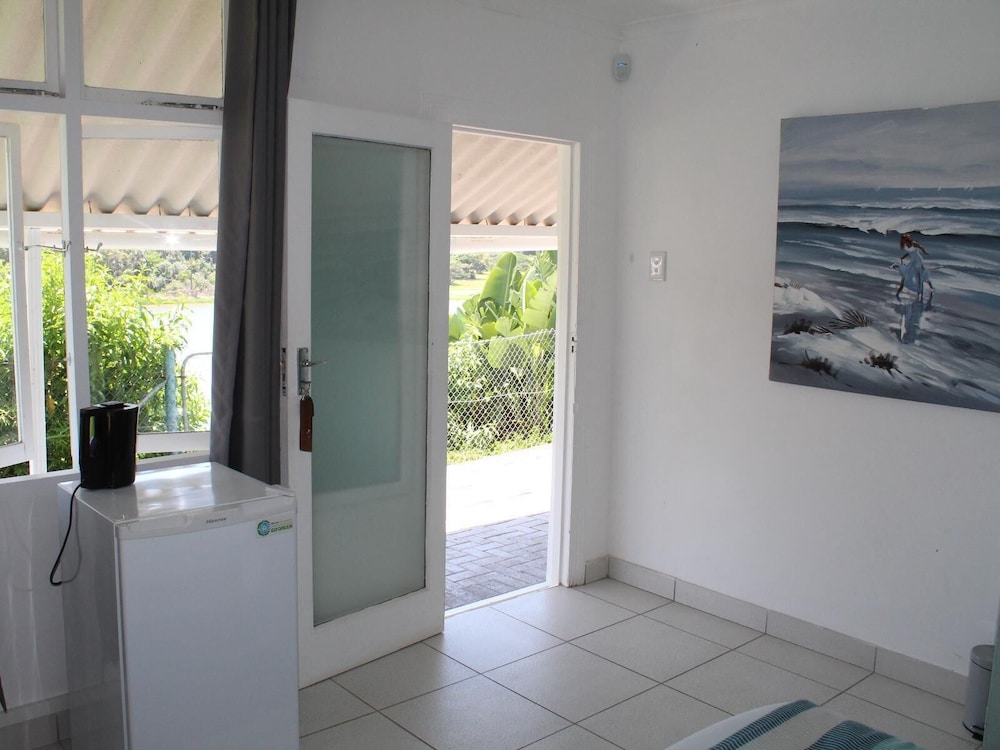 Blue's Guest House 15/33