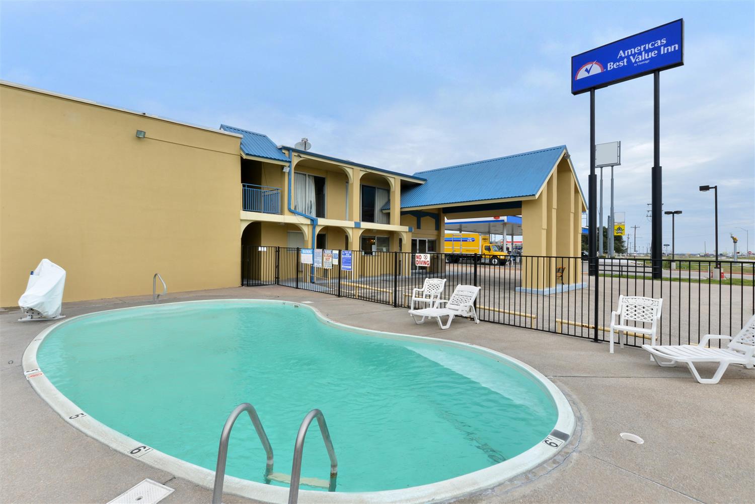 Americas Best Value Inn Schulenburg 26/26