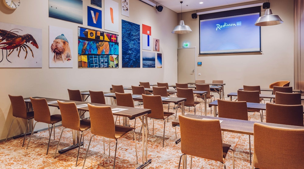 Radisson Blu Seaside Hotel Helsinki 64/72