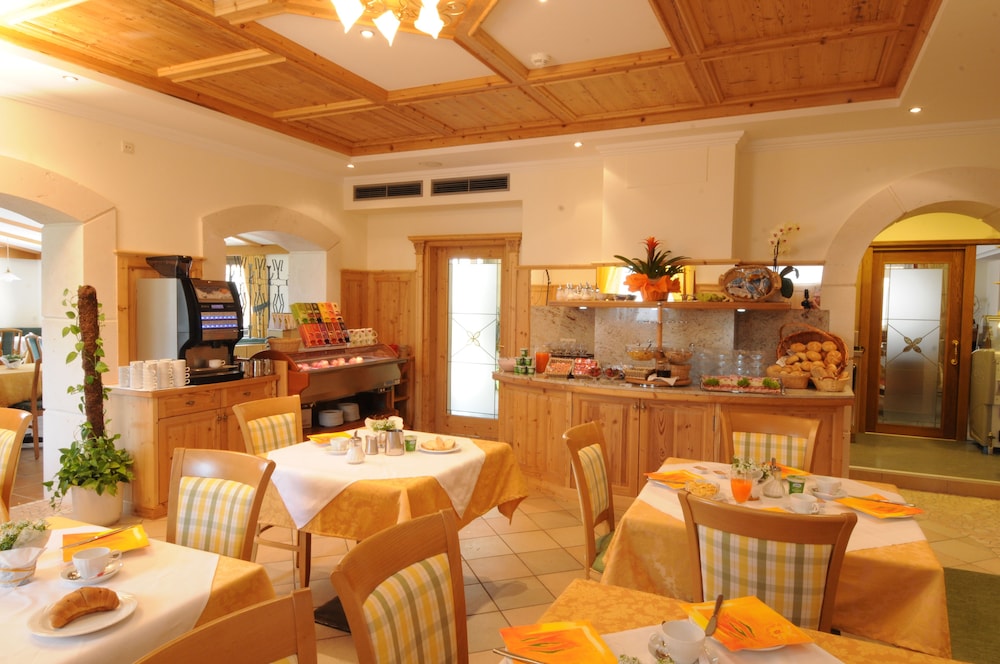 HOTEL STAMSERHOF 41/57