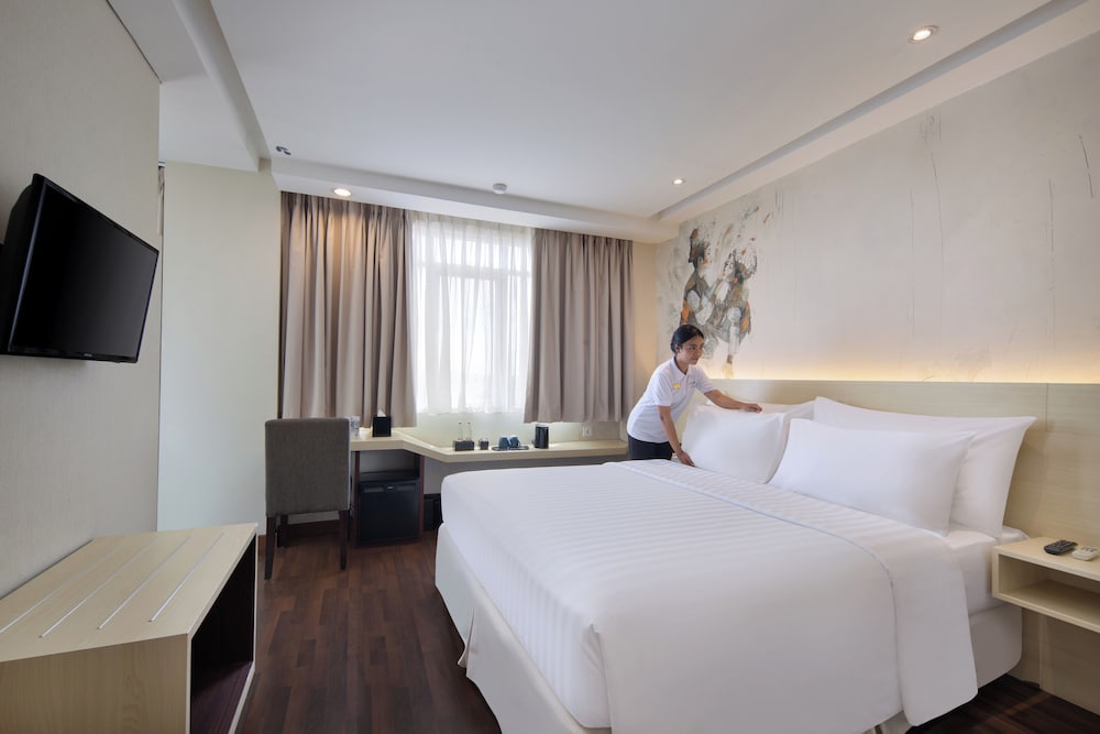 Four Star by Trans Hotel 11/50