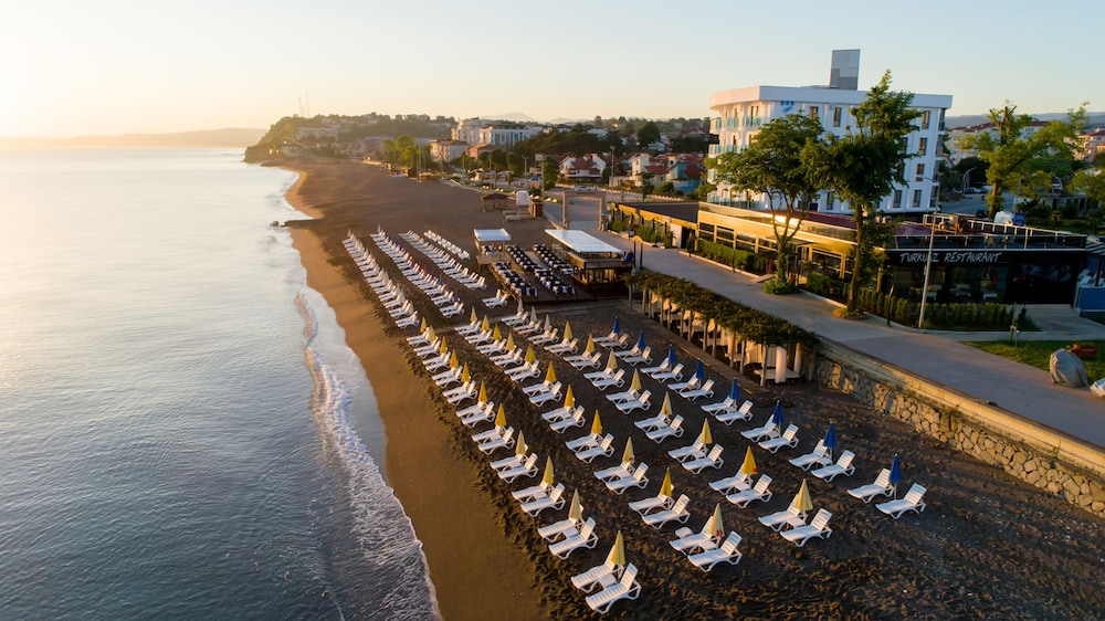 Turkuaz Beach Hotel 36/49