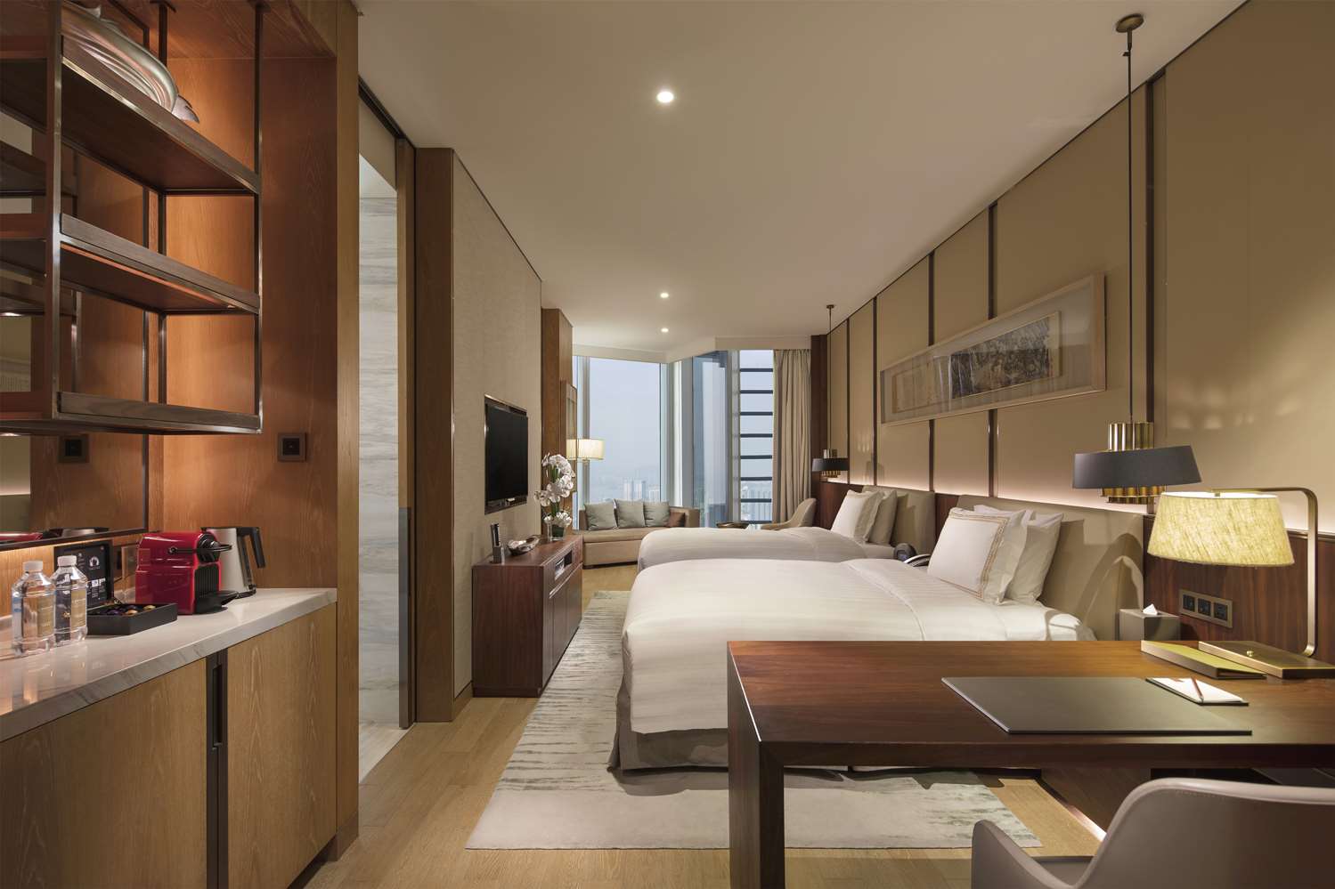 EXECUTIVE, 2 QUEEN BEDS, SEA VIEW, LOUNGE ACCESS