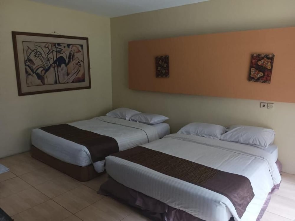 The Village Resort Bogor Powered by Archipelago 24/55