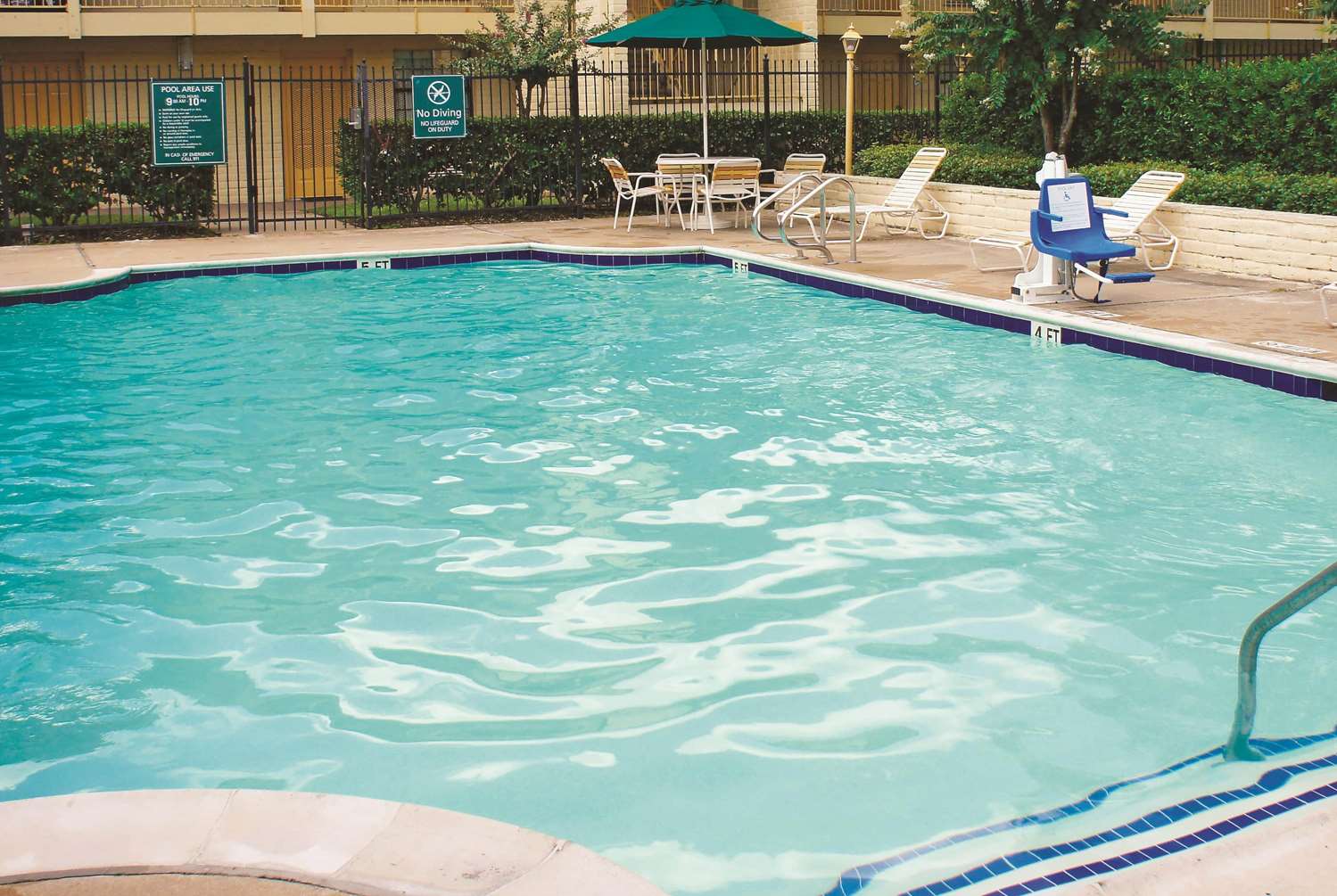 Baymont by Wyndham Houston La Porte 5/13