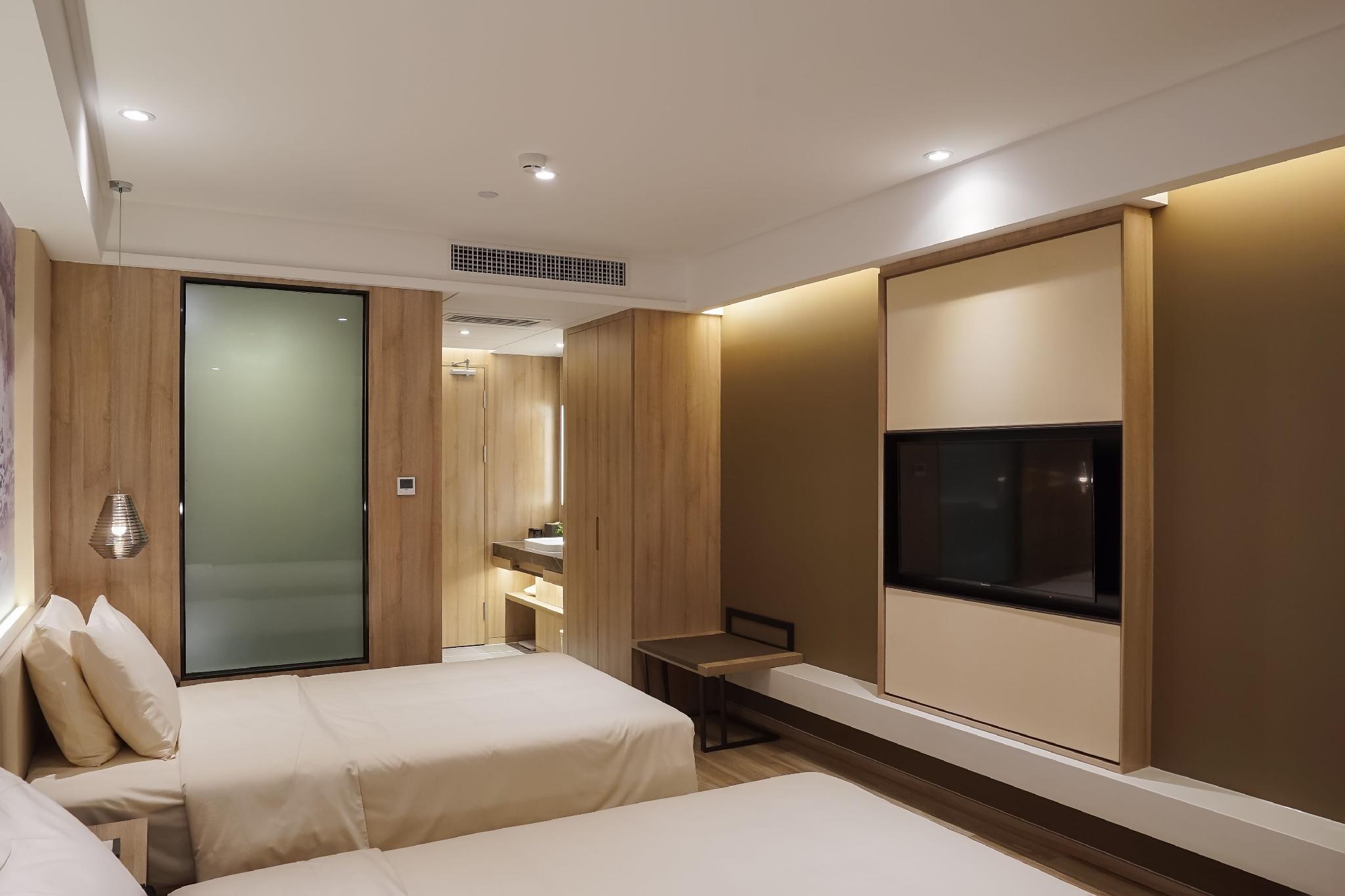 Elegant, Twin Beds