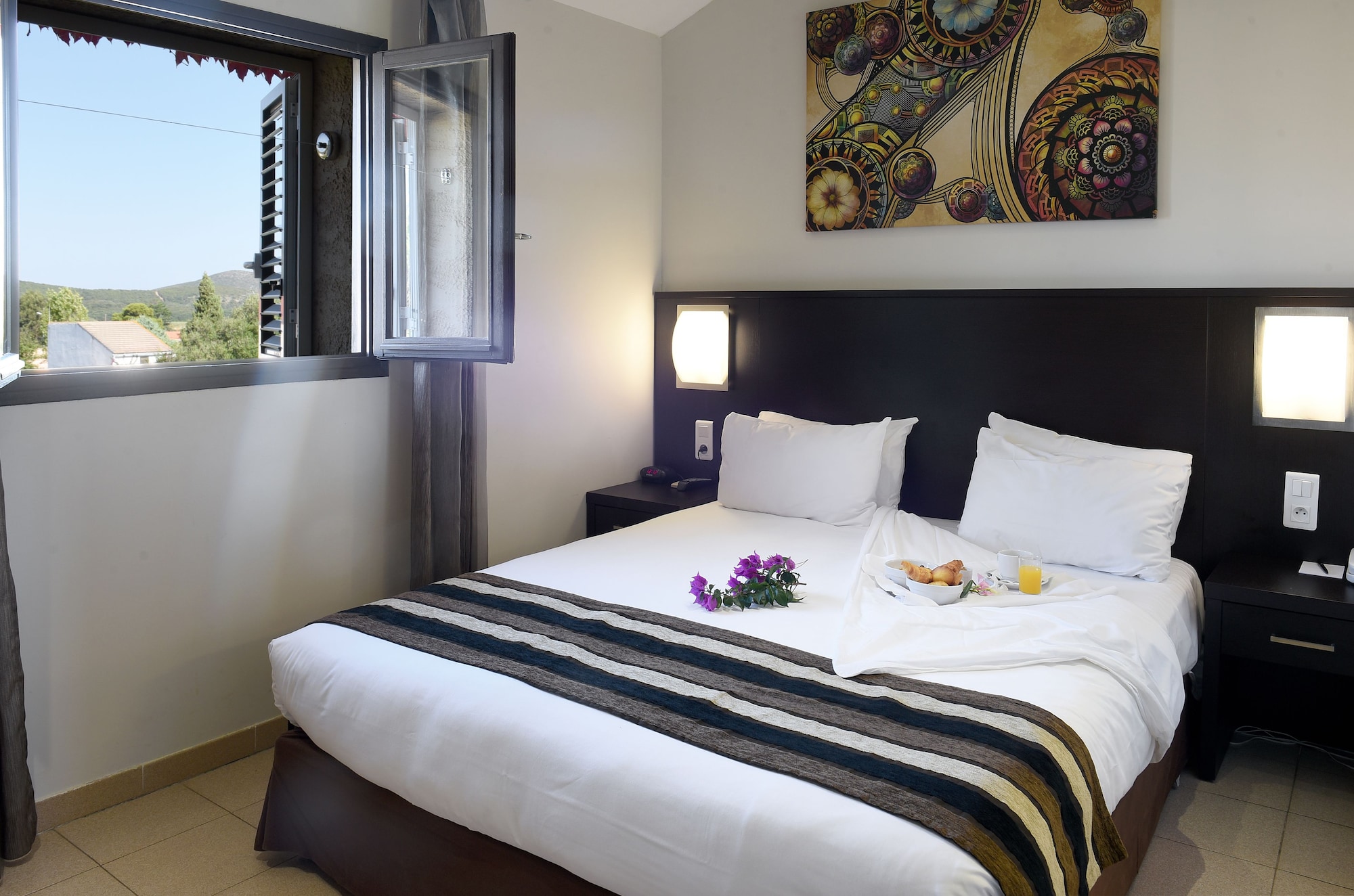 COMFORT, DOUBLE BED