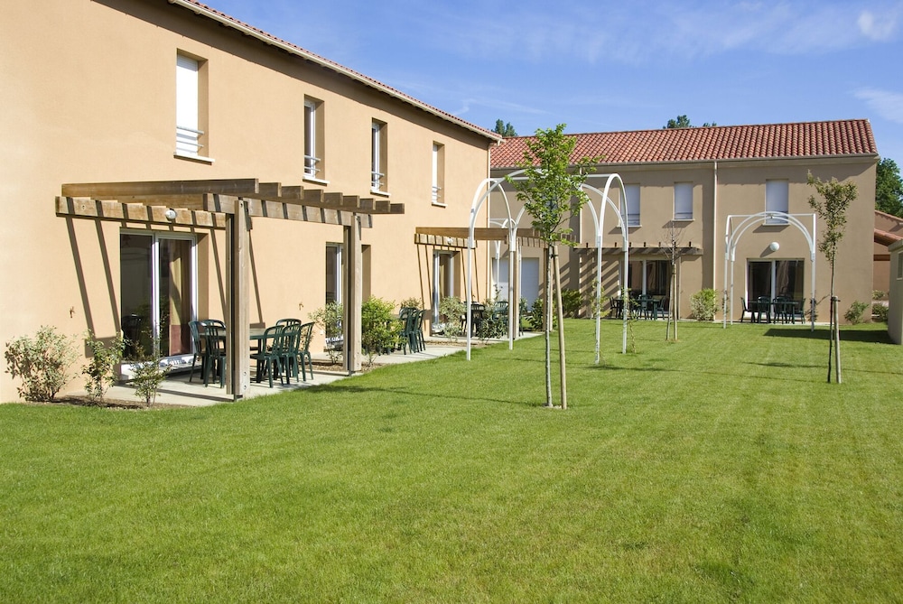 RESIDENCE LAGRANGE VACANCES LE CLOS DES VIGNES 30/40