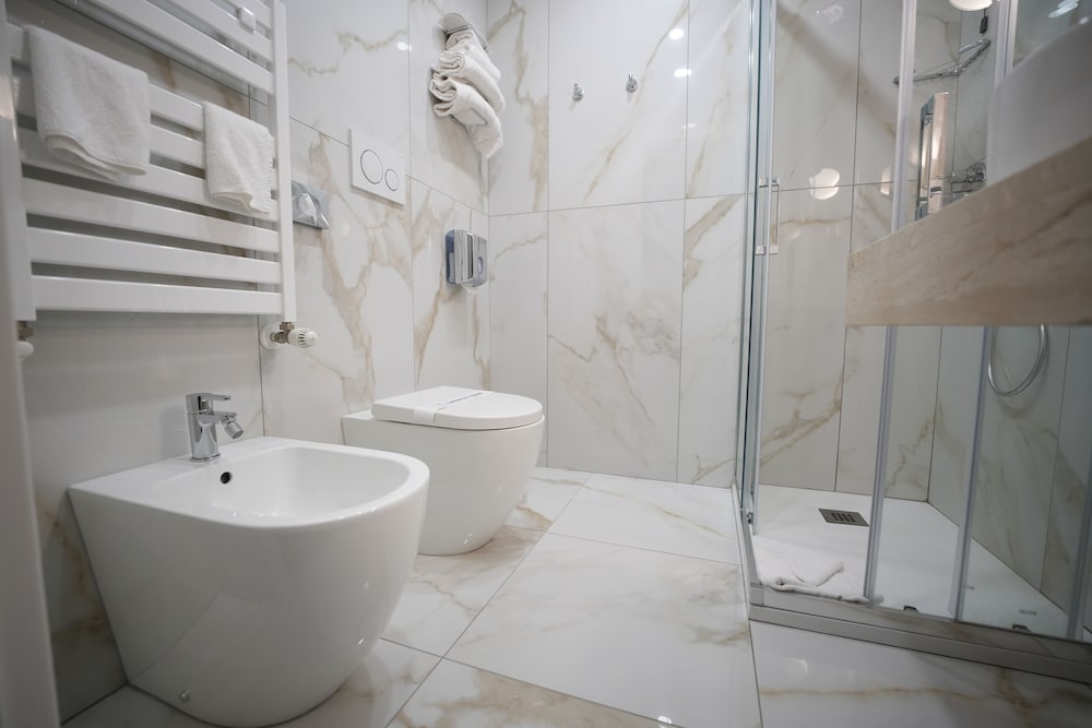 Urbani Hotel 48/49