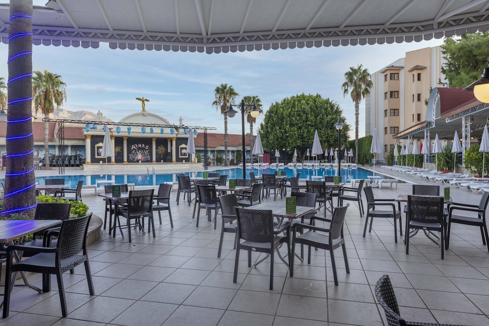 Armas Kaplan Paradise Hotel 46/63