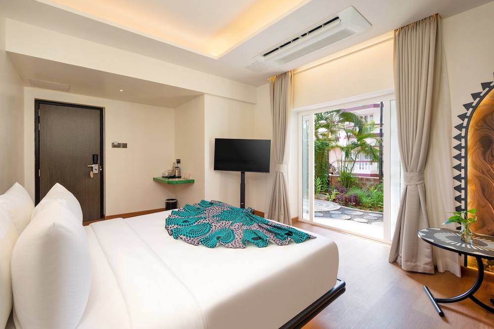 The Orchid Passaros Goa Adults Only 14/48