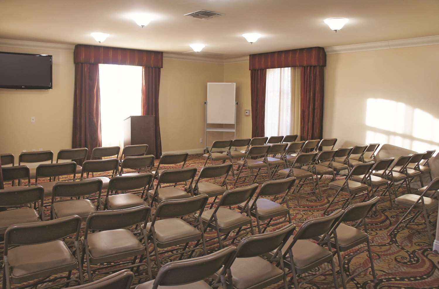 La Quinta Inn Suites Moreno Valley 42/53