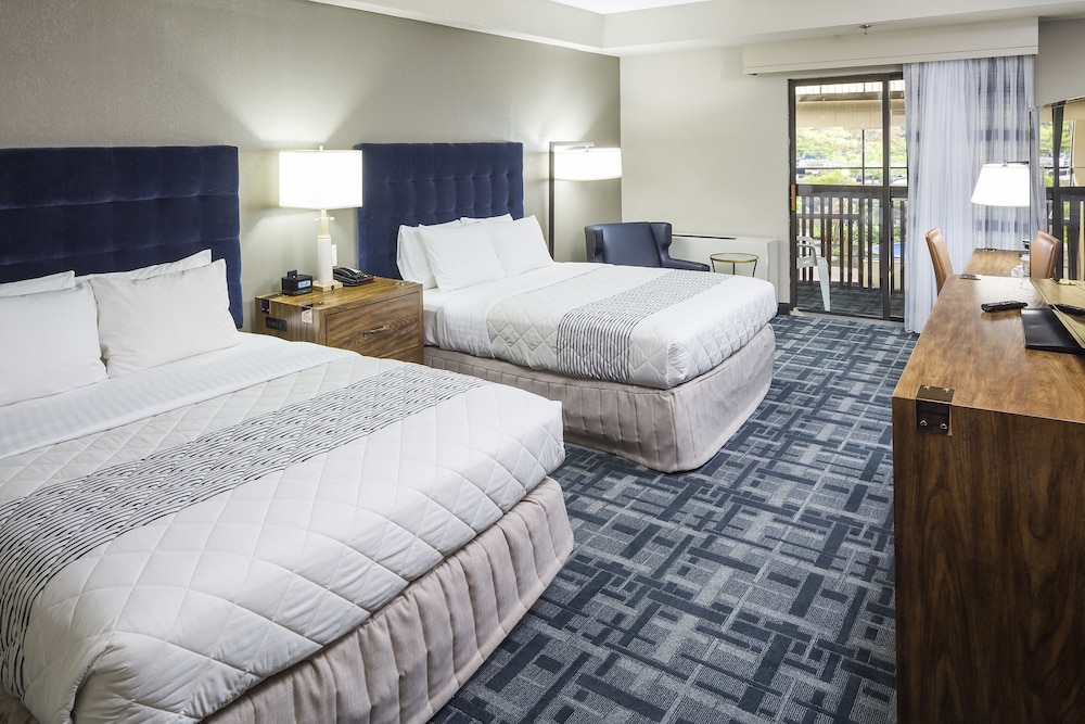 Hotel 1620 Plymouth Harbor 5/65