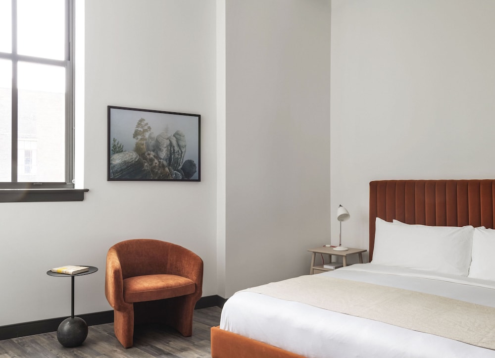 2 Bedrooms, Apartment, King and Queen Bed, Den
