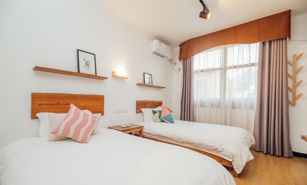 Zhang Jiajie Zhijue Art Hotel 12/48