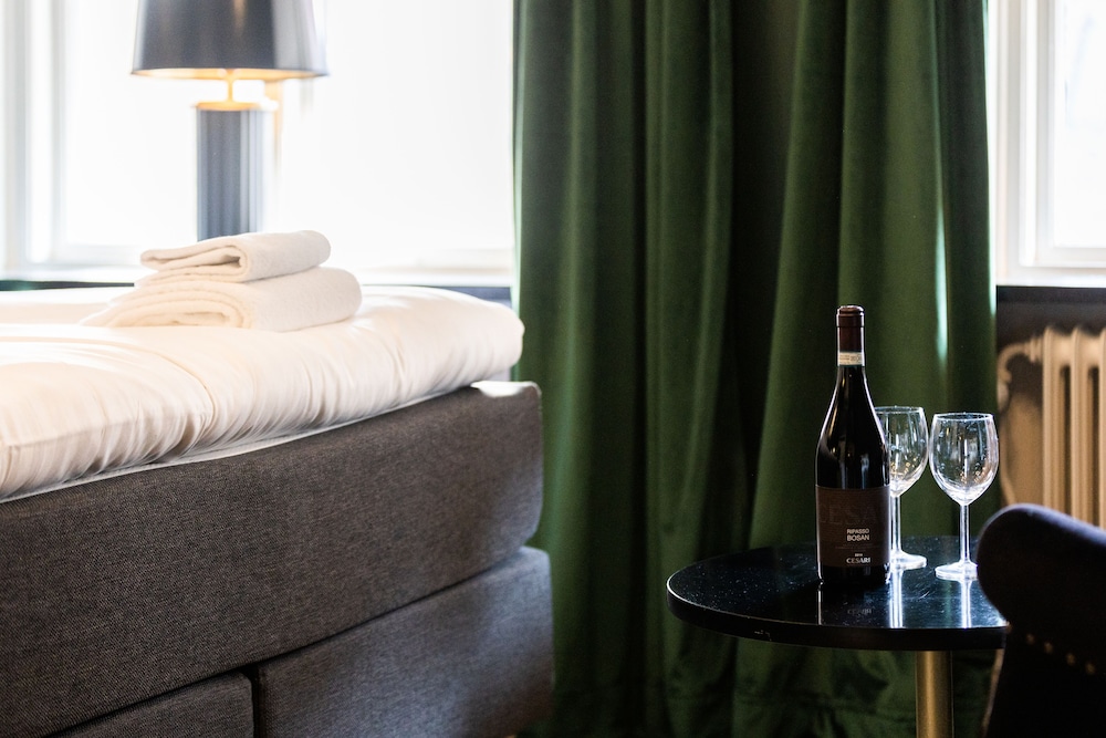 Cameo Boutique Hotell 6/48