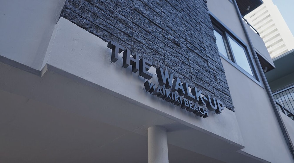 The Walk-Up Waikiki Beach 4/50