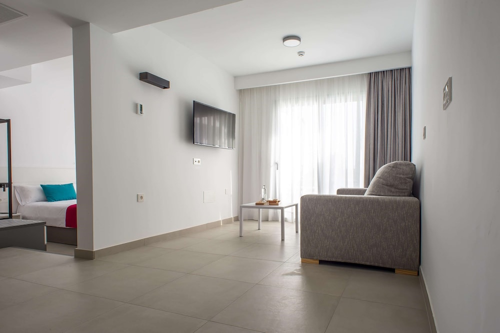 Hotel Taimar 46/73