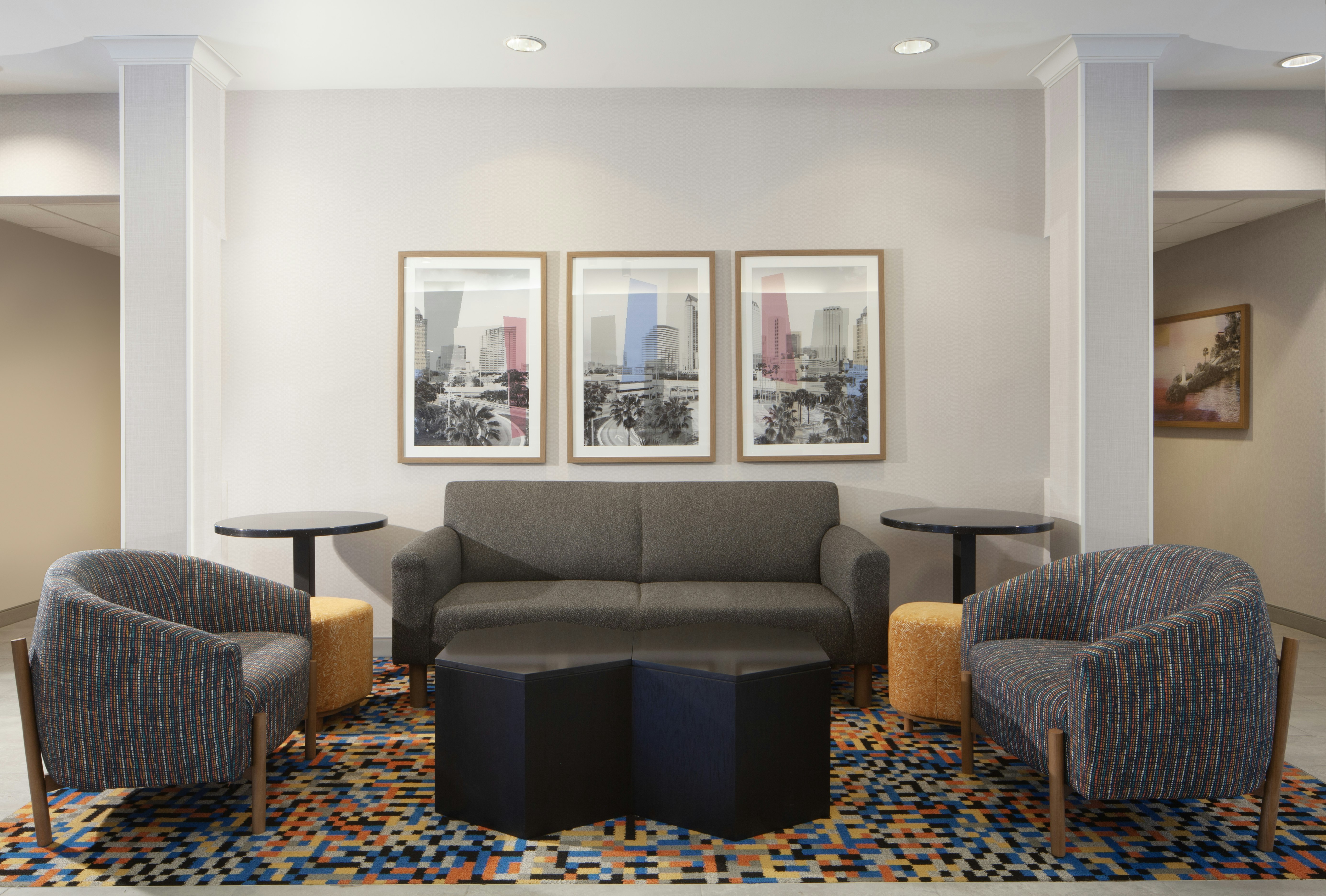 Hampton Inn and Suites Tampa North 27/44