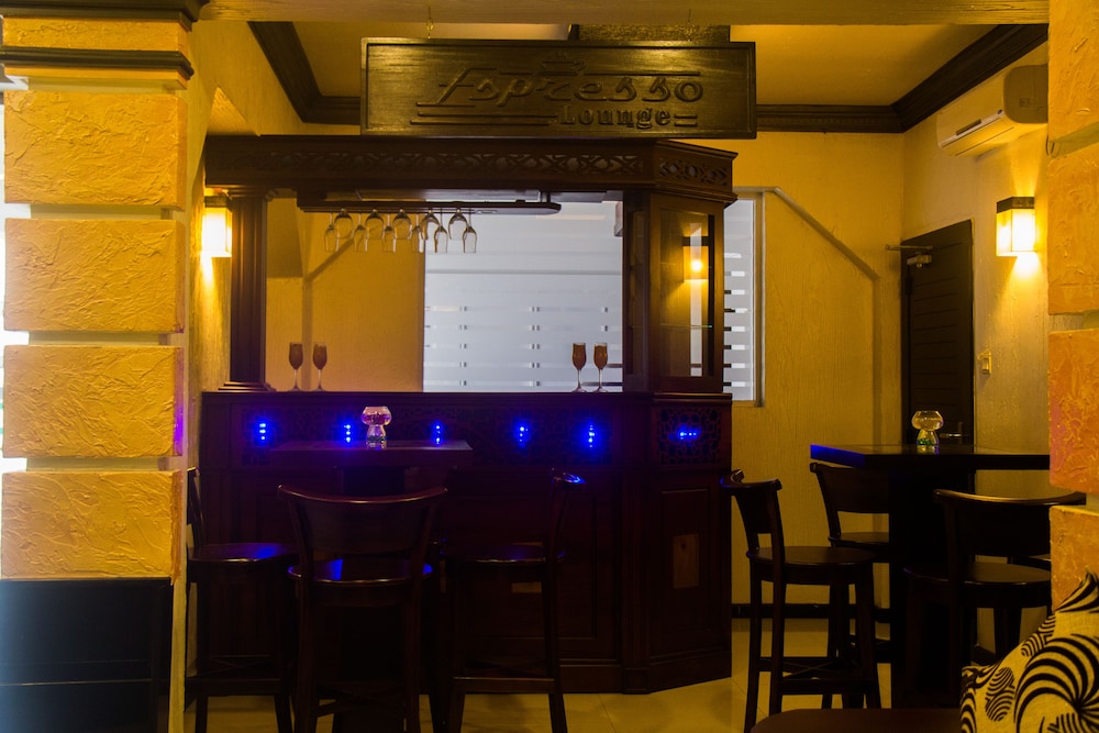 Ceylon City Hotel Colombo 35/39