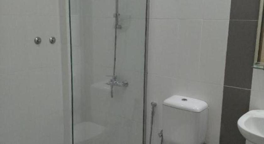 Sovereign Hotel 34/39