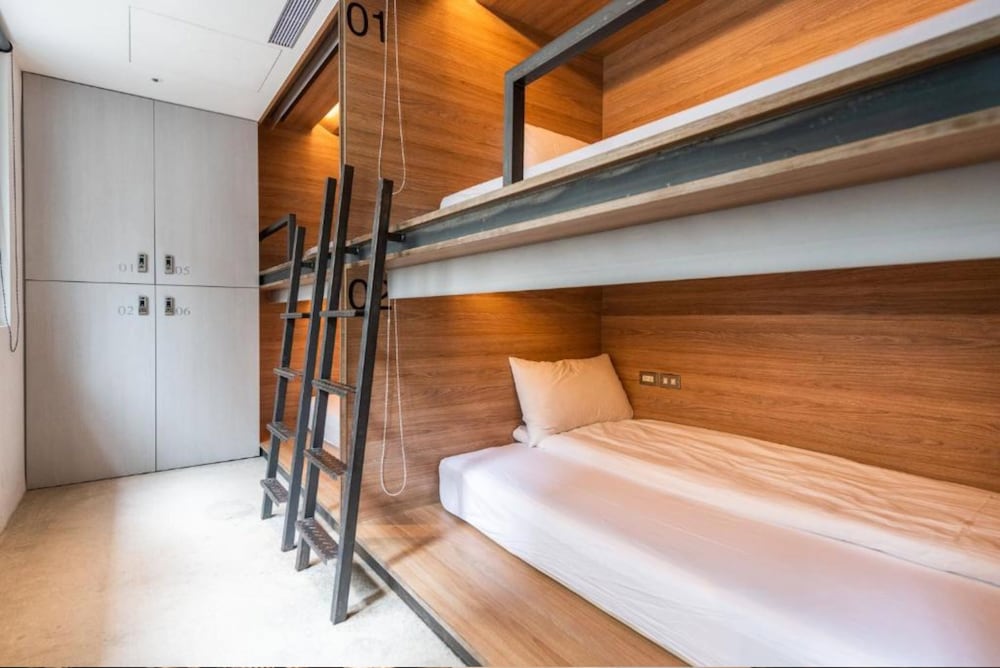 Bouti City Capsule Inn Hostel 9/20