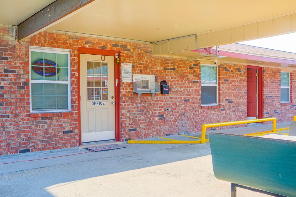 Economy Inn By OYO Lockport near Houma in Lockport
