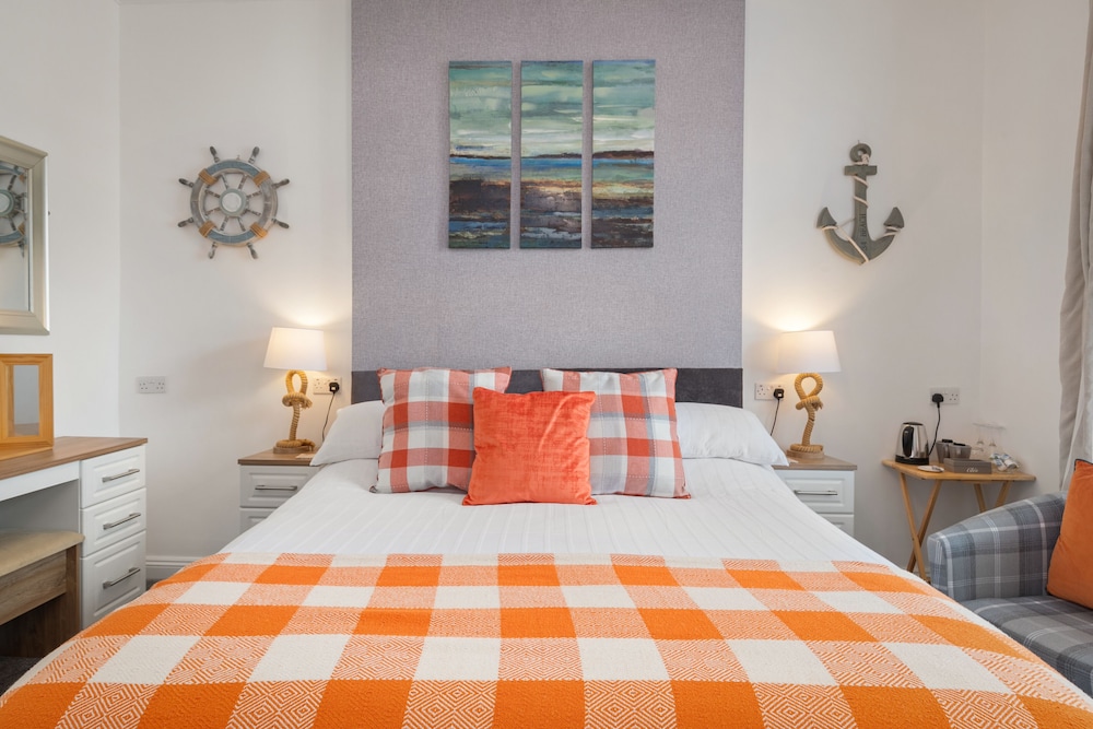Coach Guest House 5/42