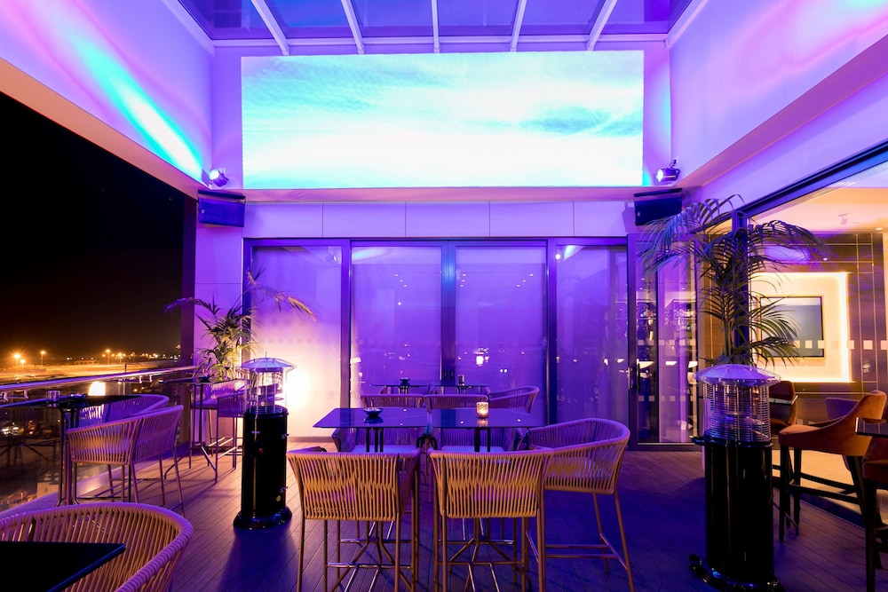 Radisson Blu Hotel Larnaca 63/74
