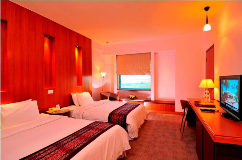 Standard, Twin Beds