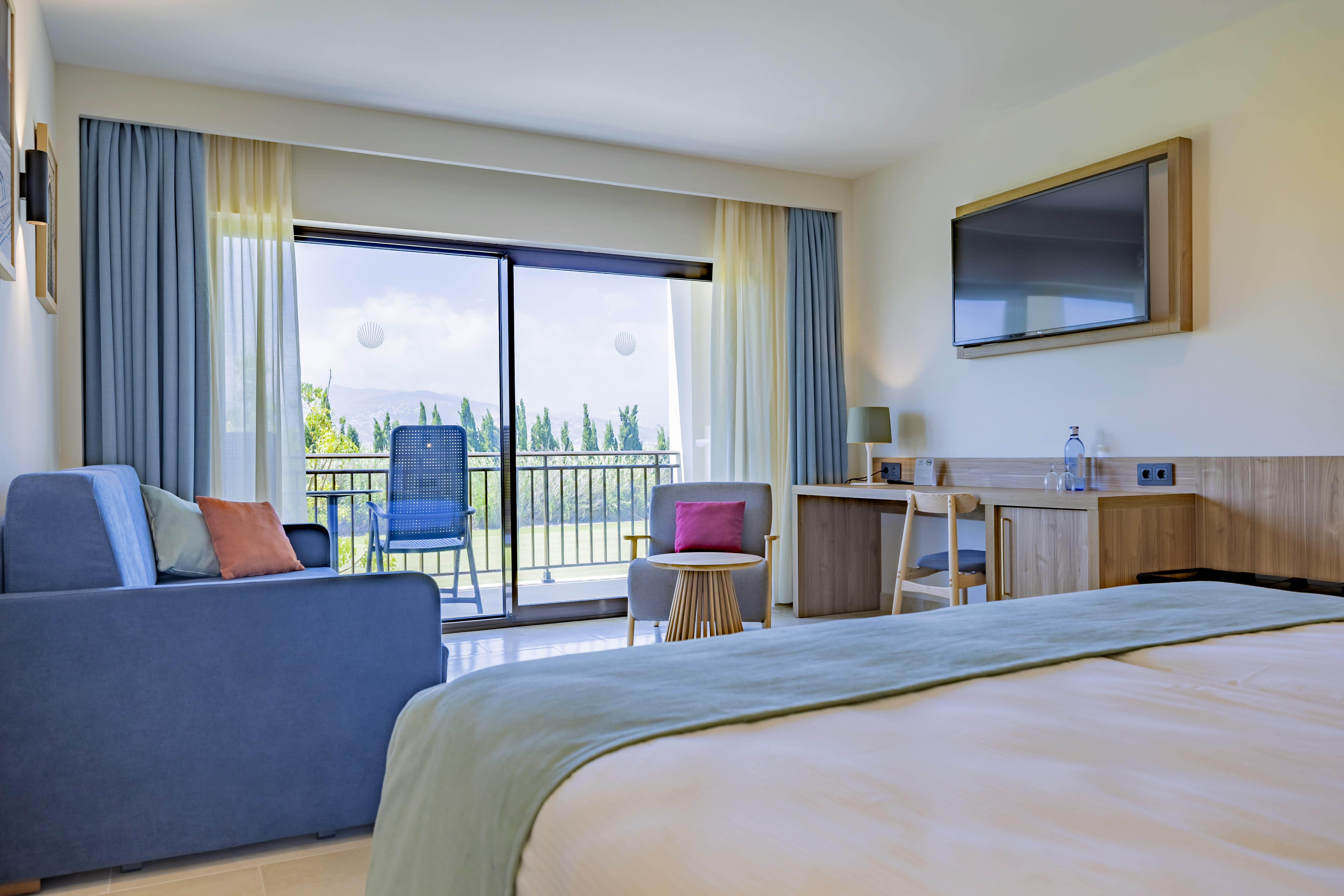 Room, Double Bed, Golf Course View
