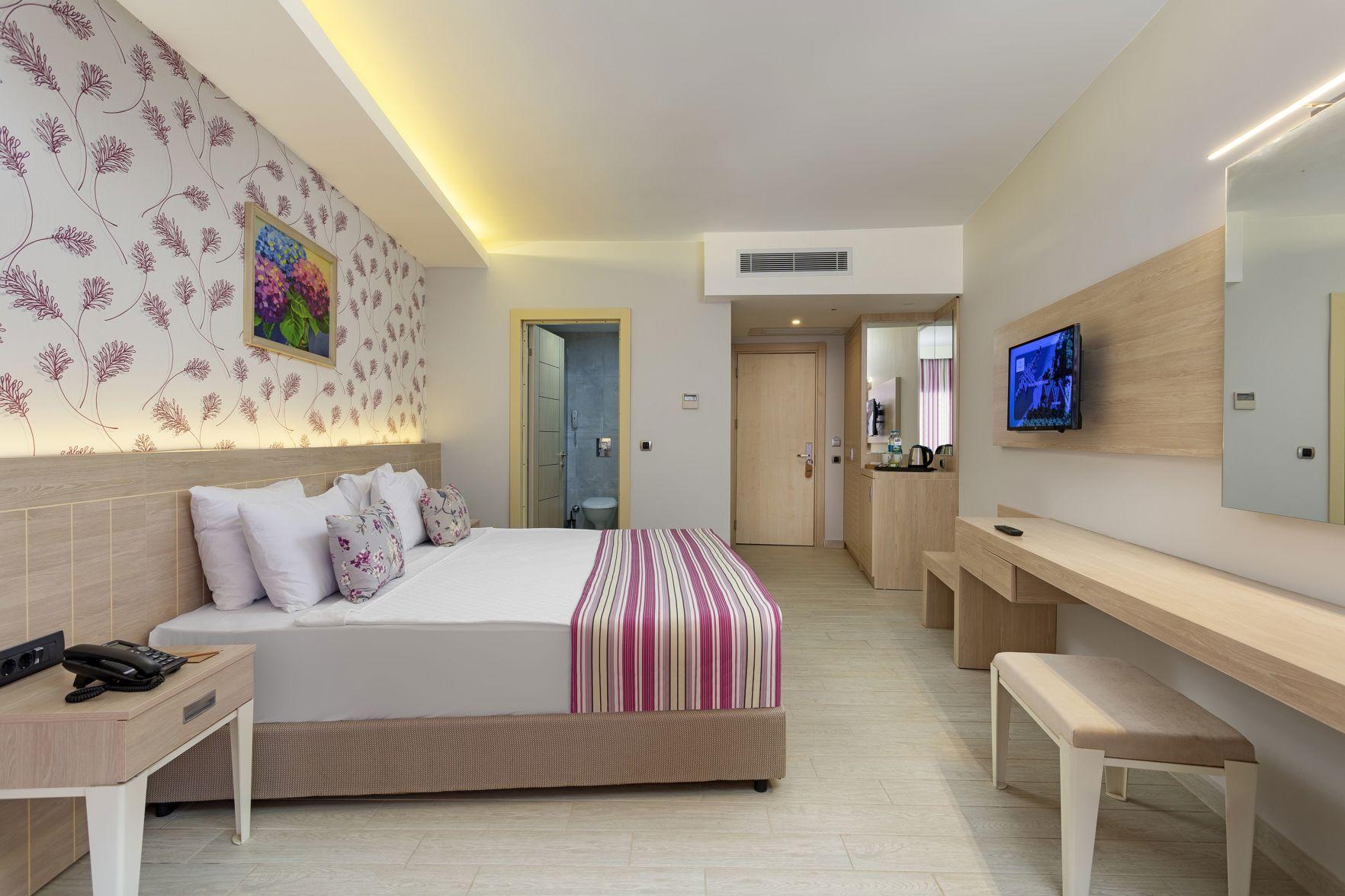 CLUB ROOM