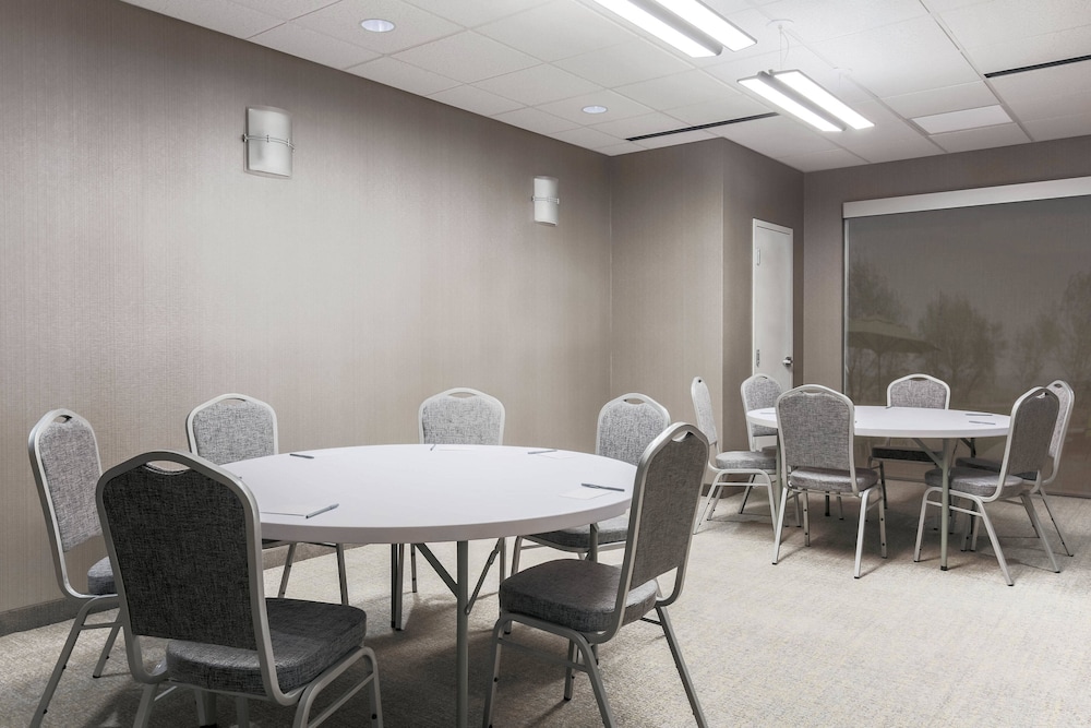 SpringHill Suites by Marriott Auburn 41/44