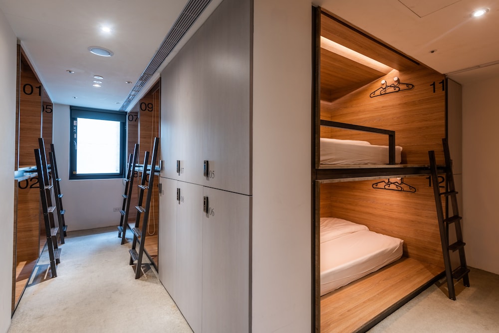 Bouti City Capsule Inn Hostel 18/20