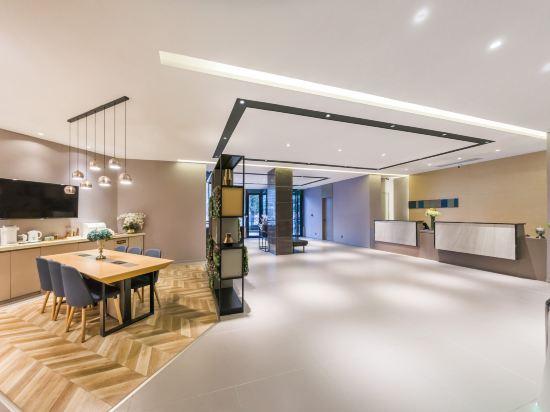 Homeinn Selected (Changyi Jiaotong Street Zhongbai building store) 10/30