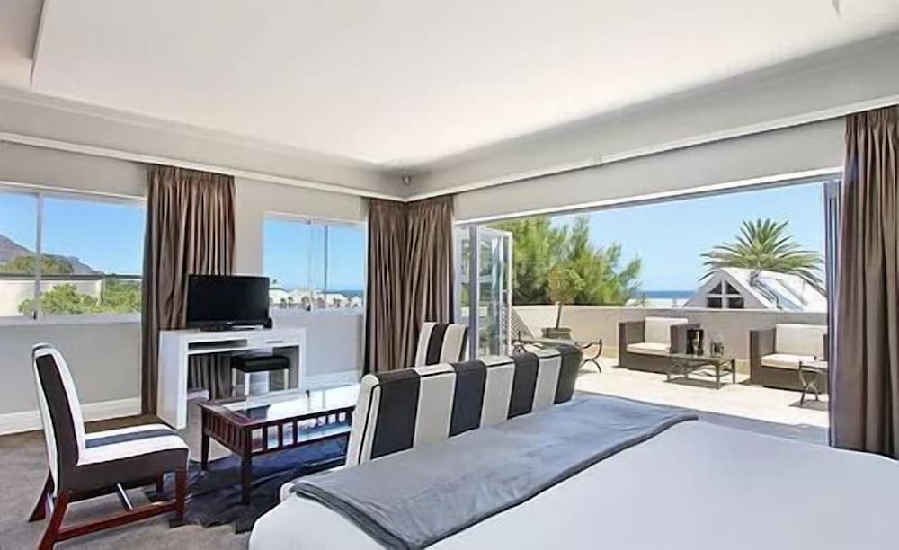 Vetho Villa 7/15