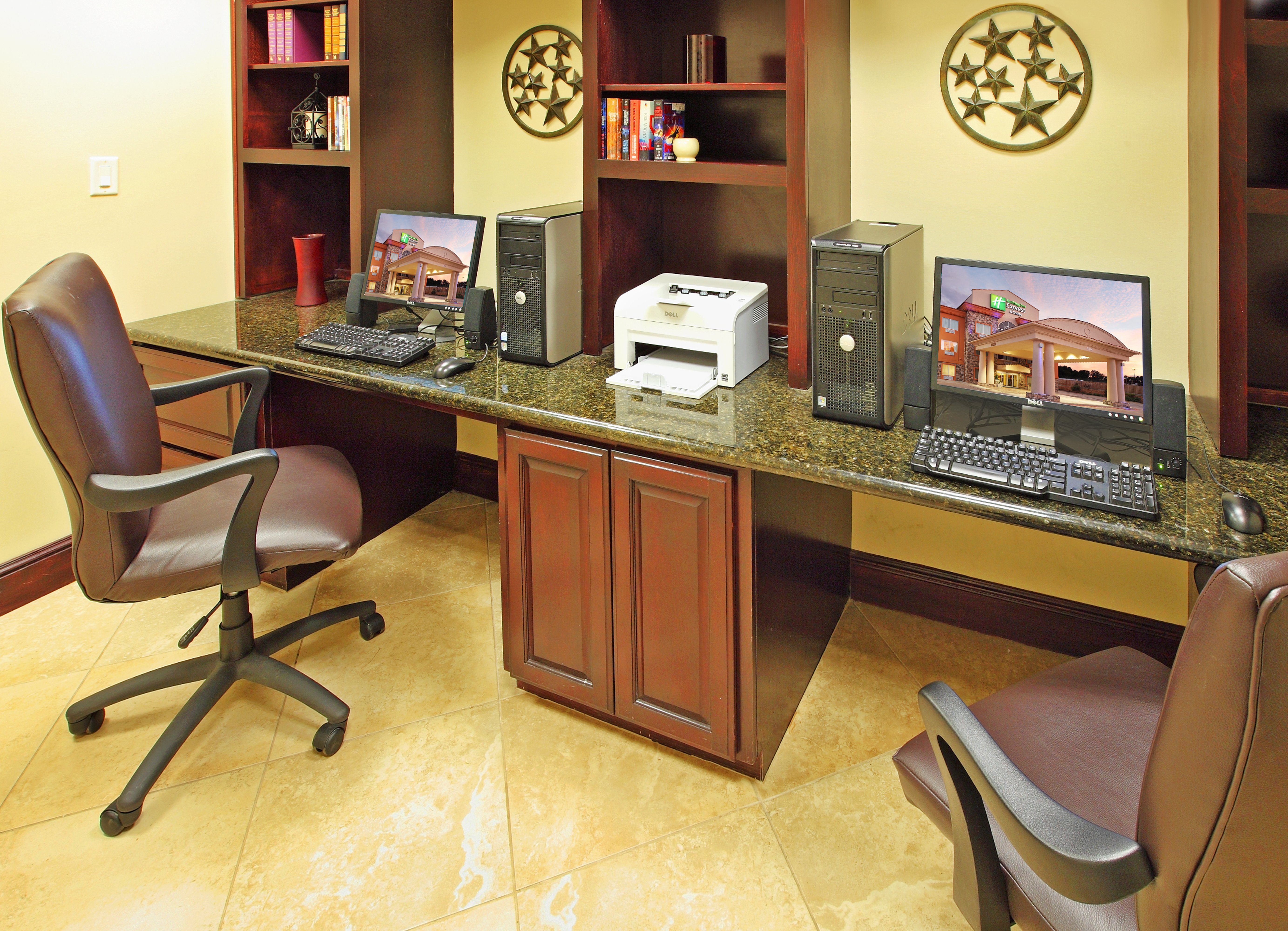 Holiday Inn Express Hotel And Suites Marshall 30/38