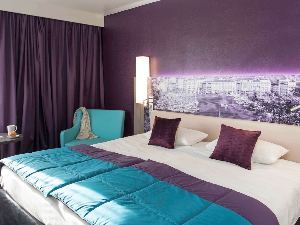 Mercure Marseille Centre Vieux Port 22/66
