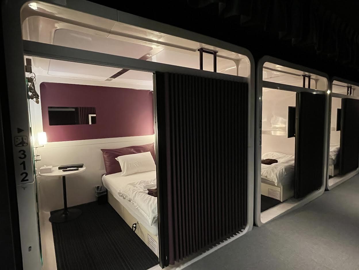 Female Only, Cabin