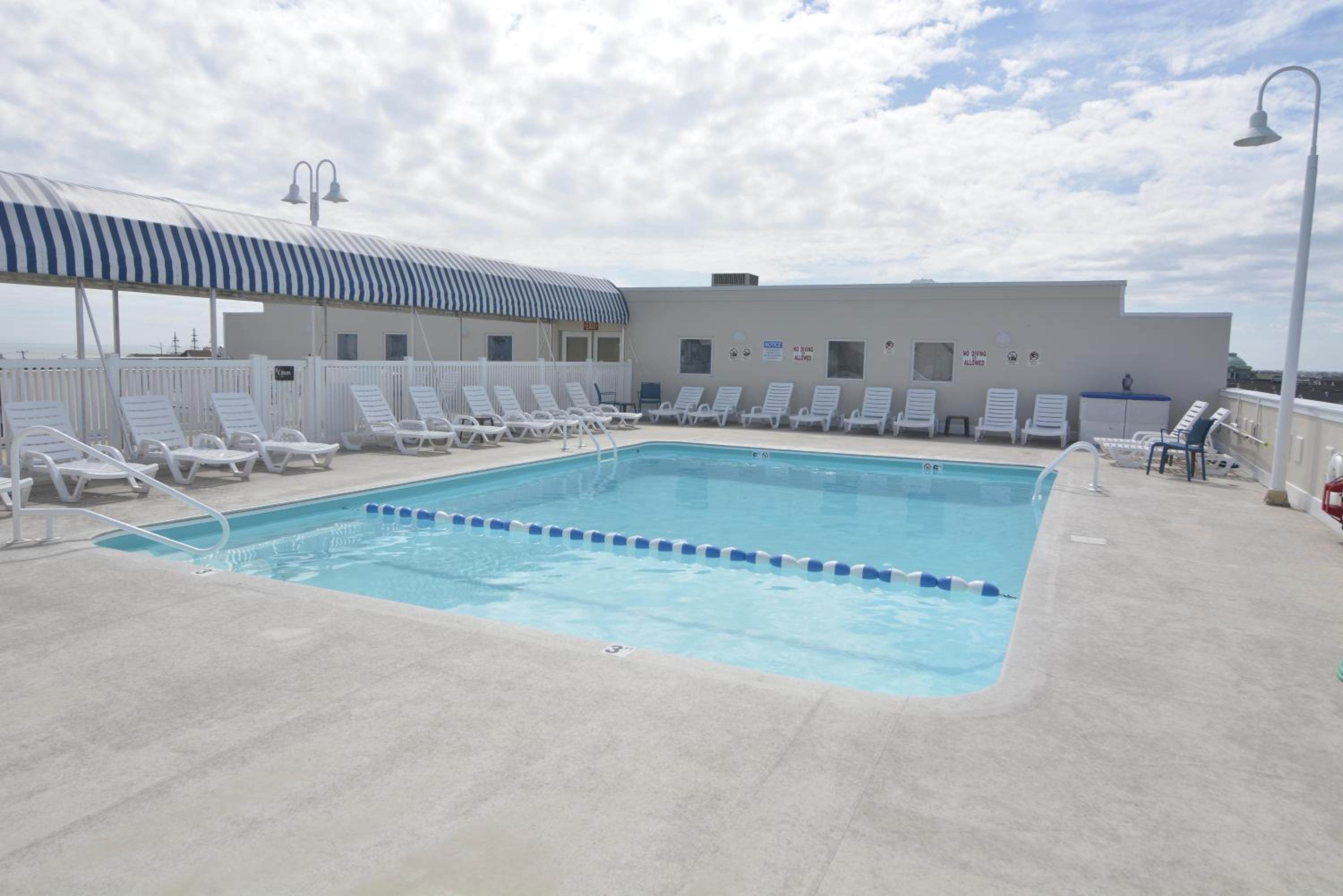 Biscayne Suites 25/49