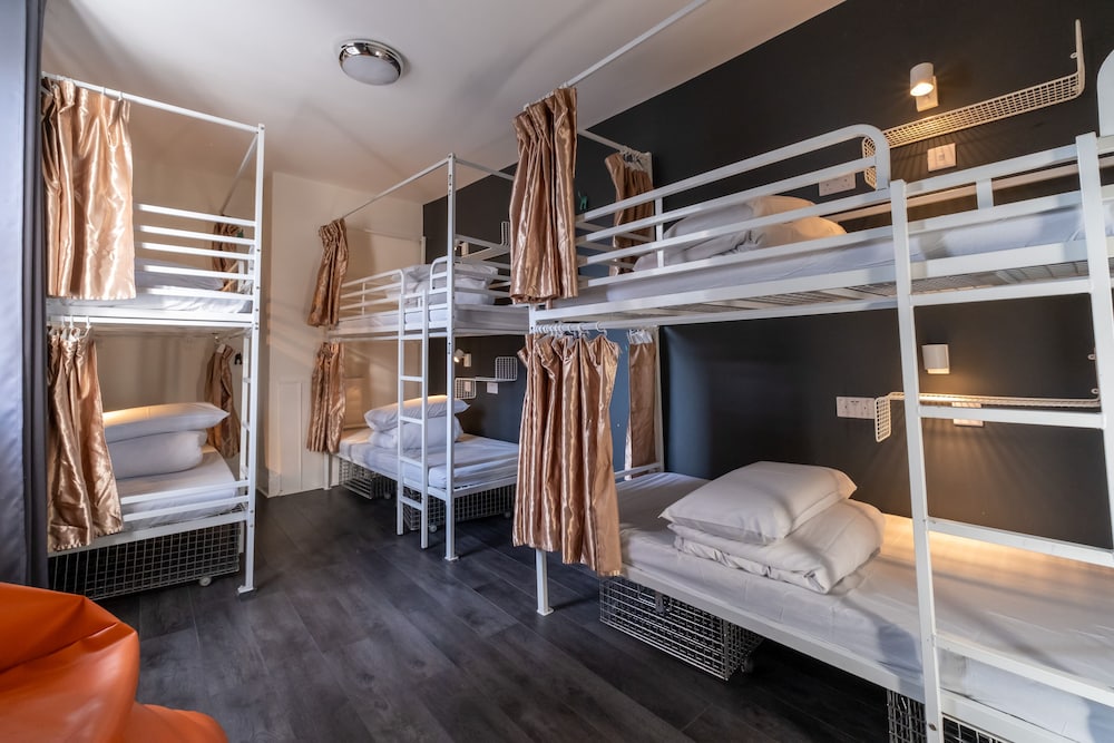 Book a Bed Hostels (ex. Venture Hostel) 43/64