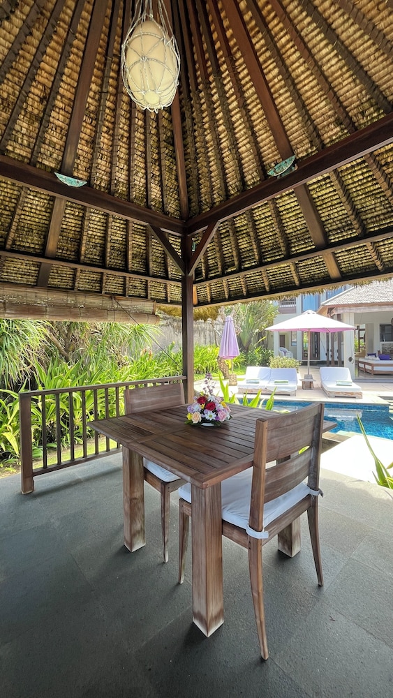 Anapuri Villas 38/50